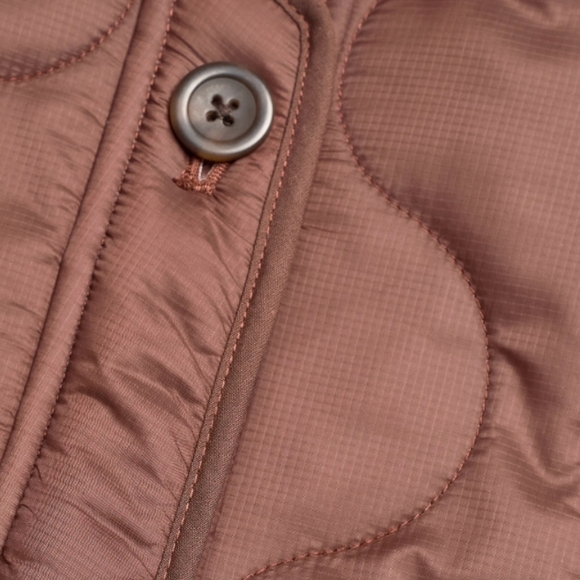 NWT Abercrombie Oversized Quilted Brown Puffer Button Up Jacket Size Medium - Picture 9 of 9